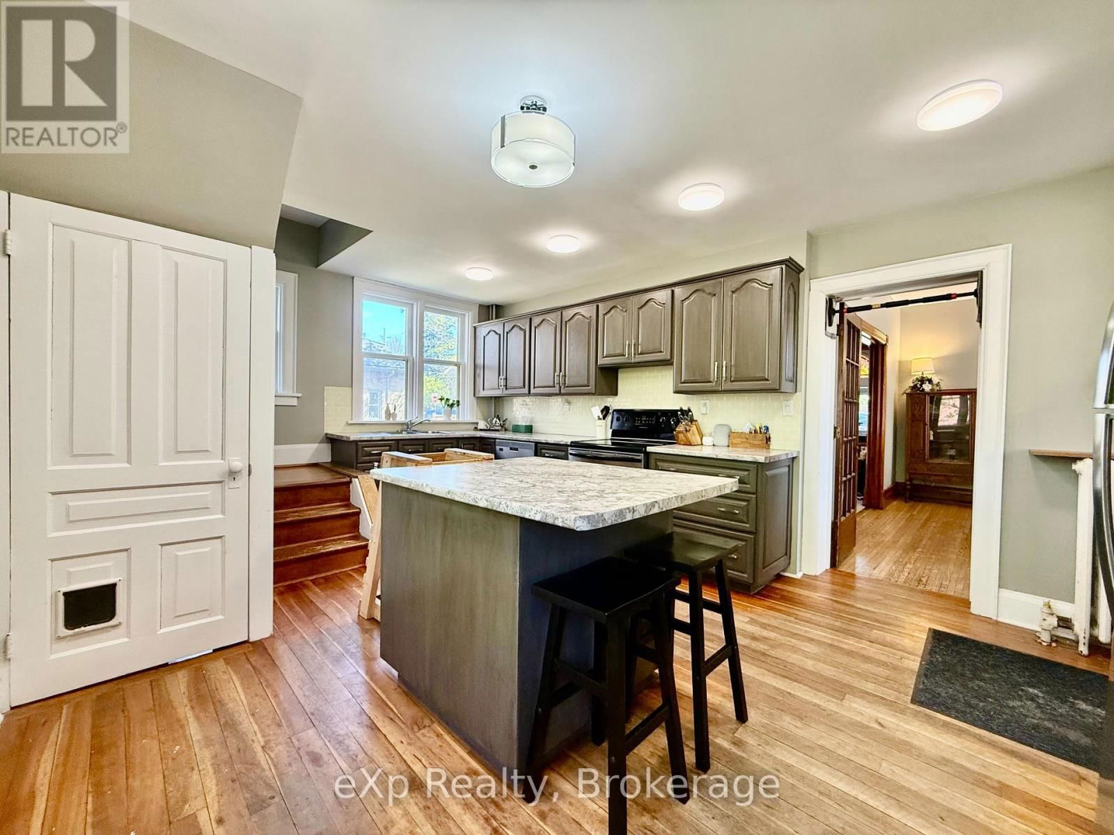 506 9TH AVENUE Image 14