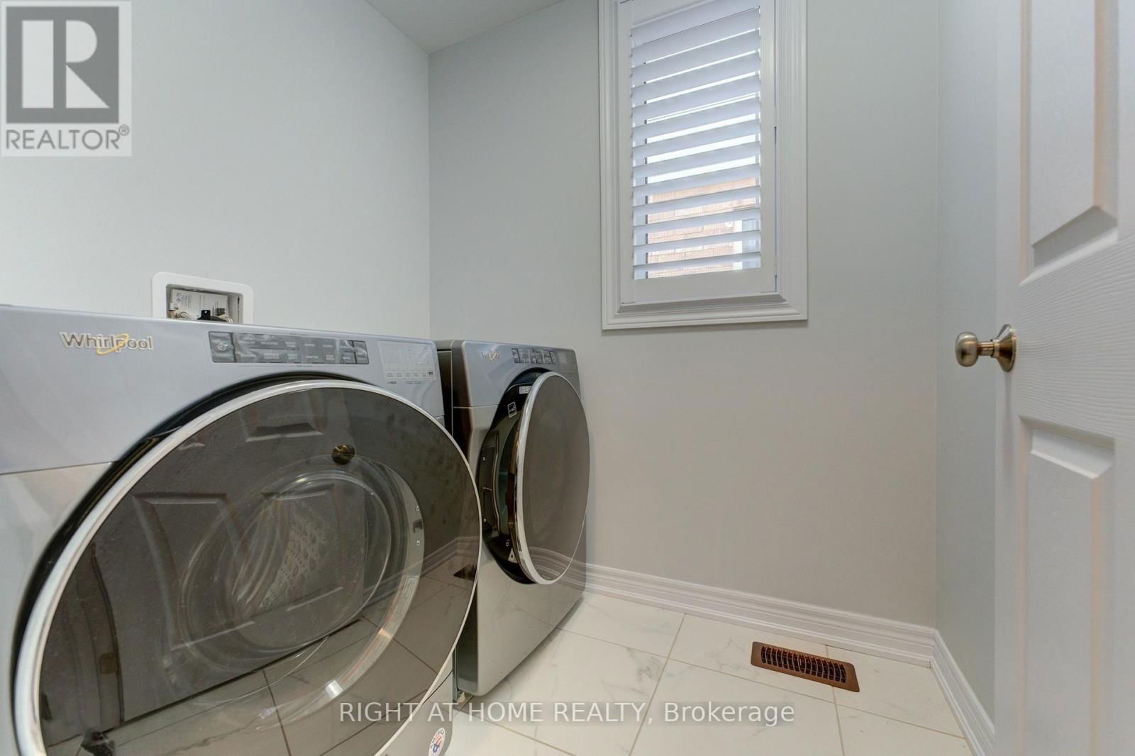 39 DRAKE AVENUE Image 18