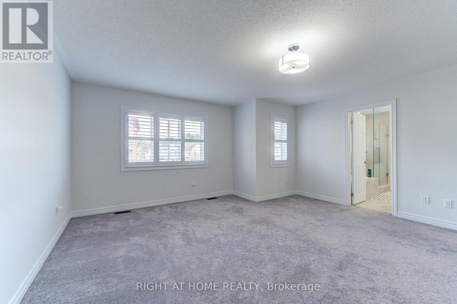 39 DRAKE AVENUE Image 25