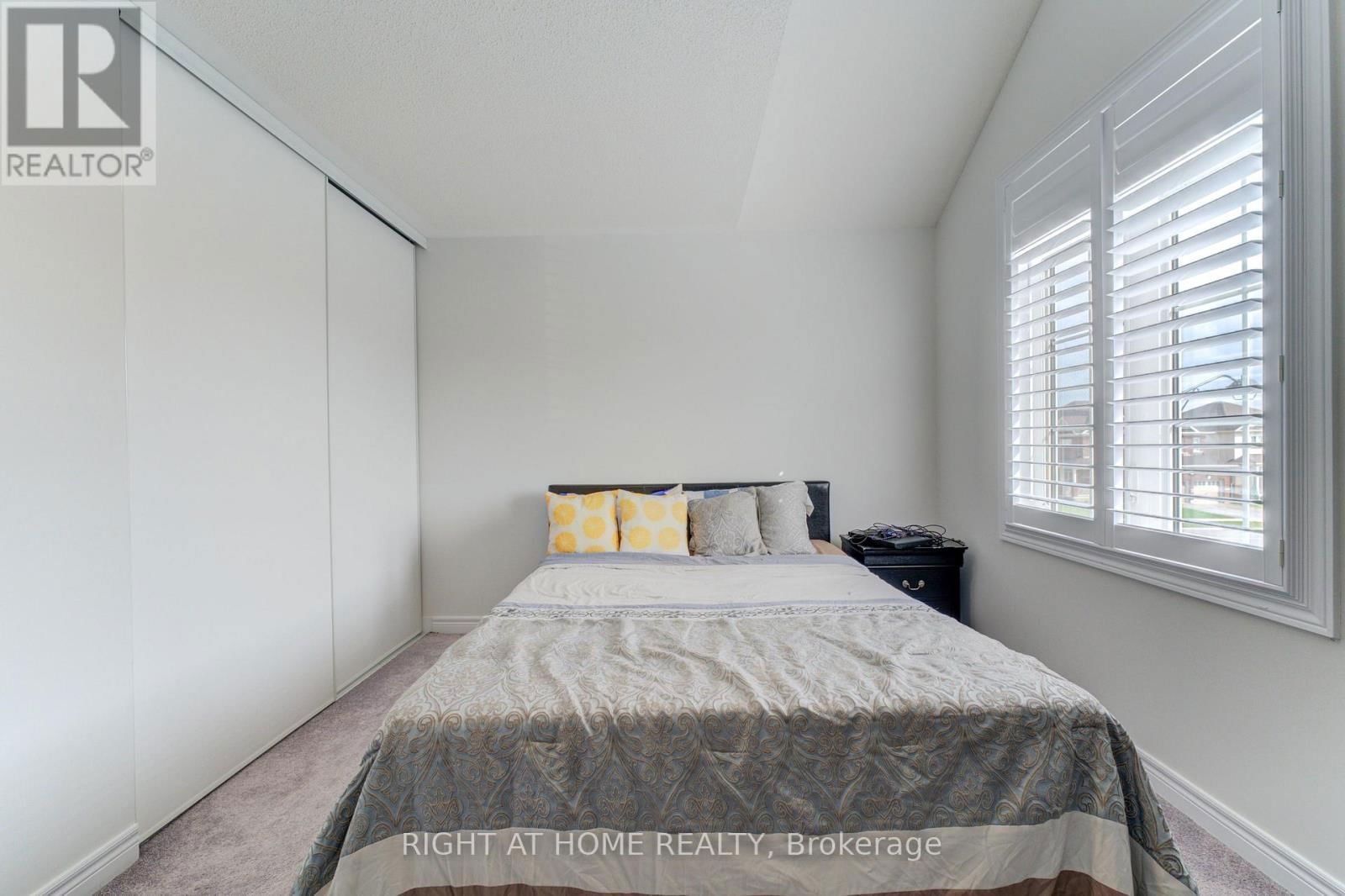 39 DRAKE AVENUE Image 31