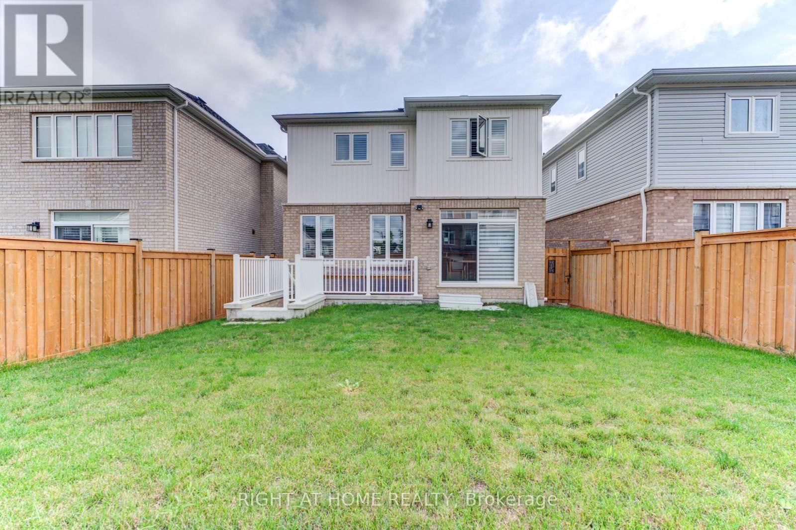 39 DRAKE AVENUE Image 35