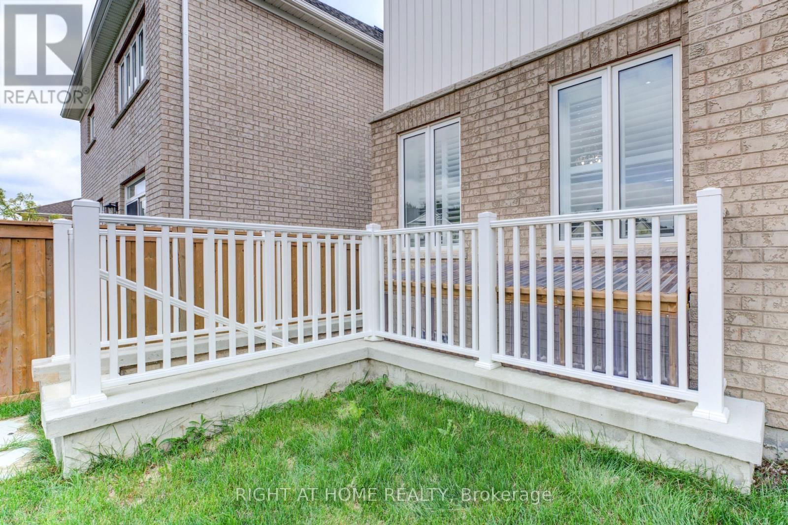 39 DRAKE AVENUE Image 36