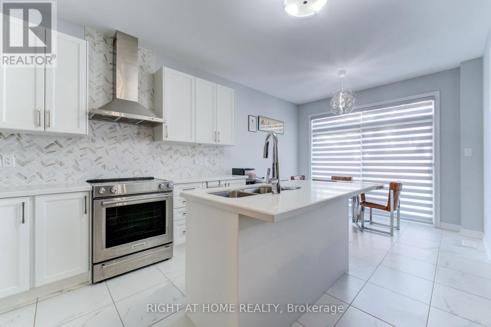 39 DRAKE AVENUE Image 9