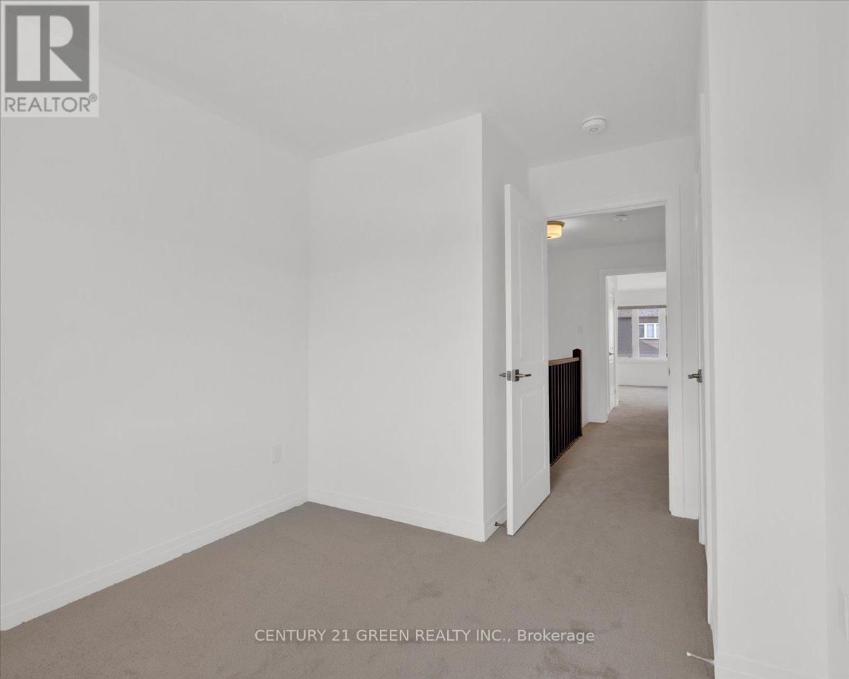 52 MCKERNAN AVENUE Image 17