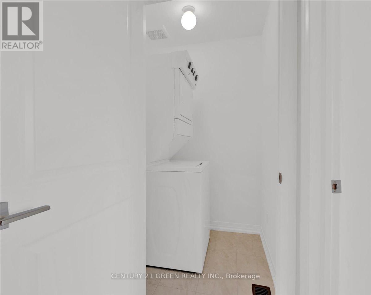 52 MCKERNAN AVENUE Image 20