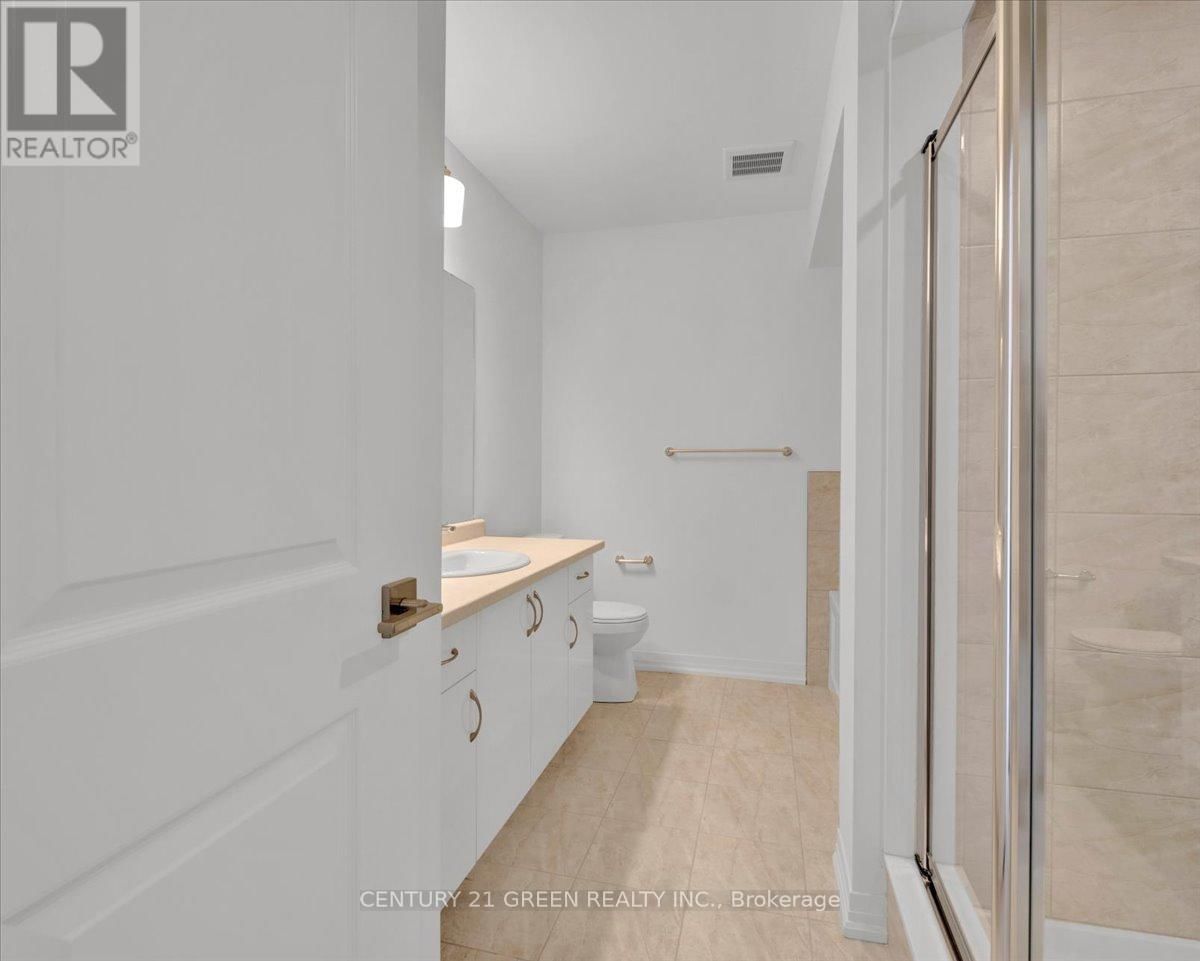 52 MCKERNAN AVENUE Image 21