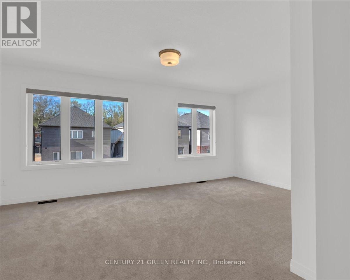 52 MCKERNAN AVENUE Image 23