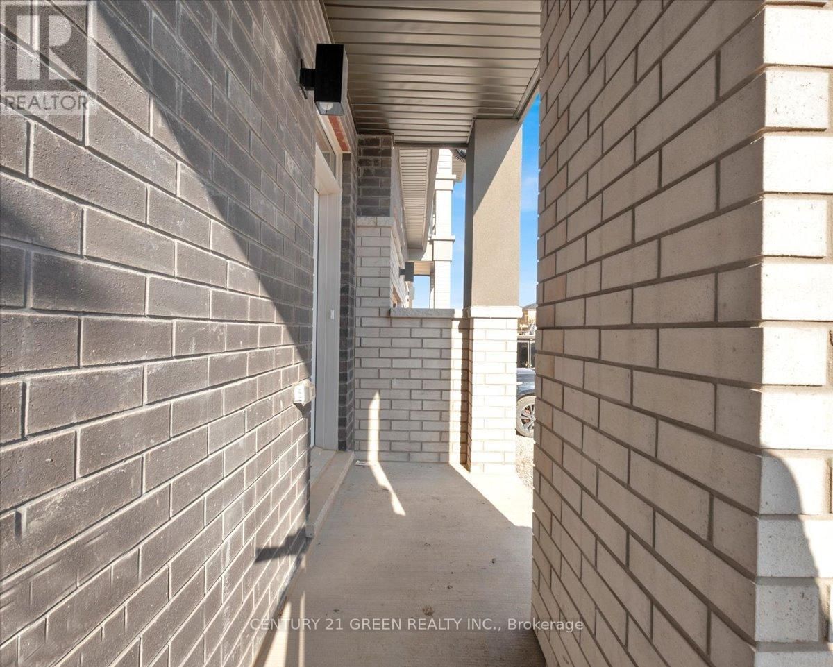 52 MCKERNAN AVENUE Image 3