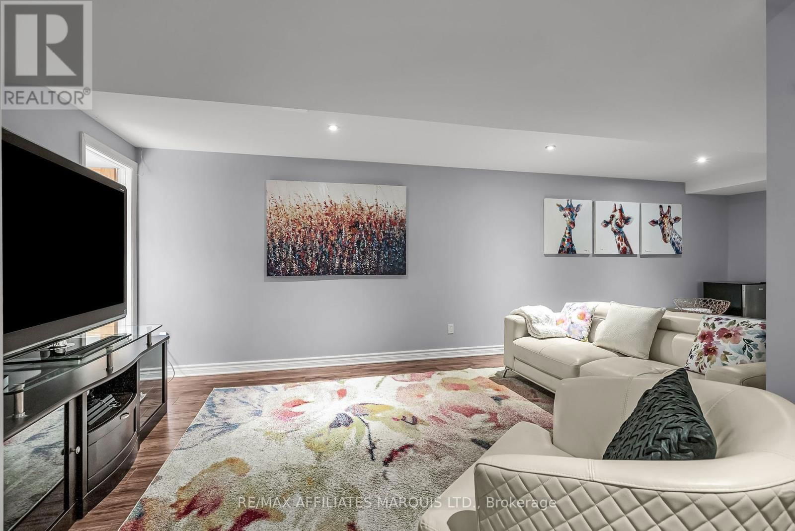 10 MONACO CRESCENT Image 36