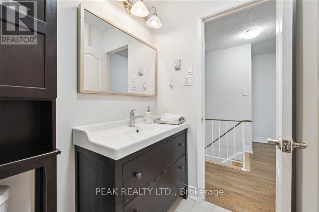 13 - 453 ALBERT STREET Image 24