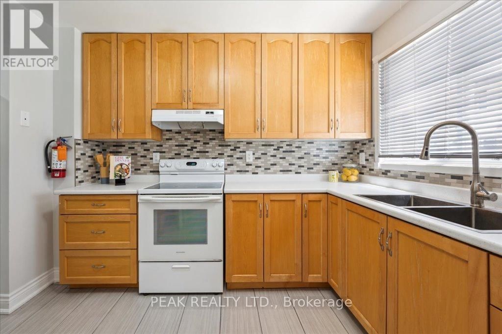 13 - 453 ALBERT STREET Image 9