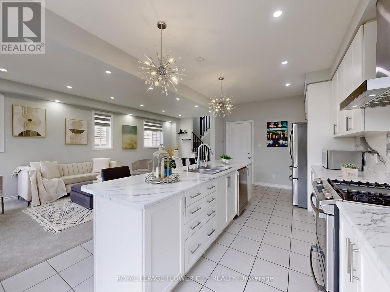 22 GLEASON CRESCENT Image 19