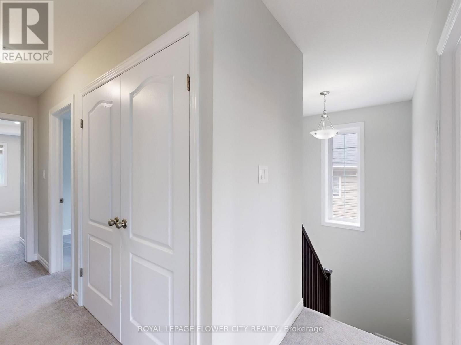 22 GLEASON CRESCENT Image 25