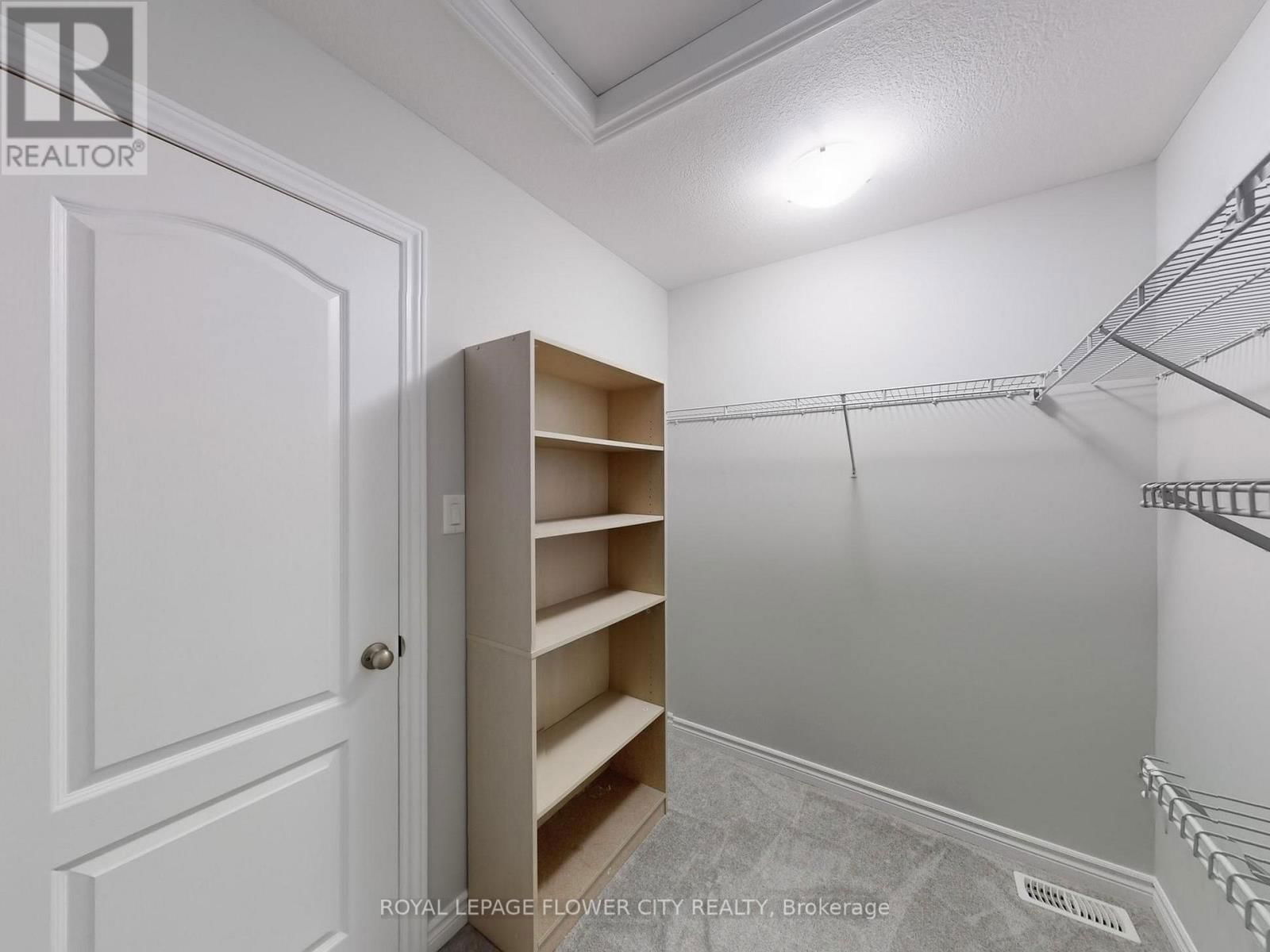 22 GLEASON CRESCENT Image 28