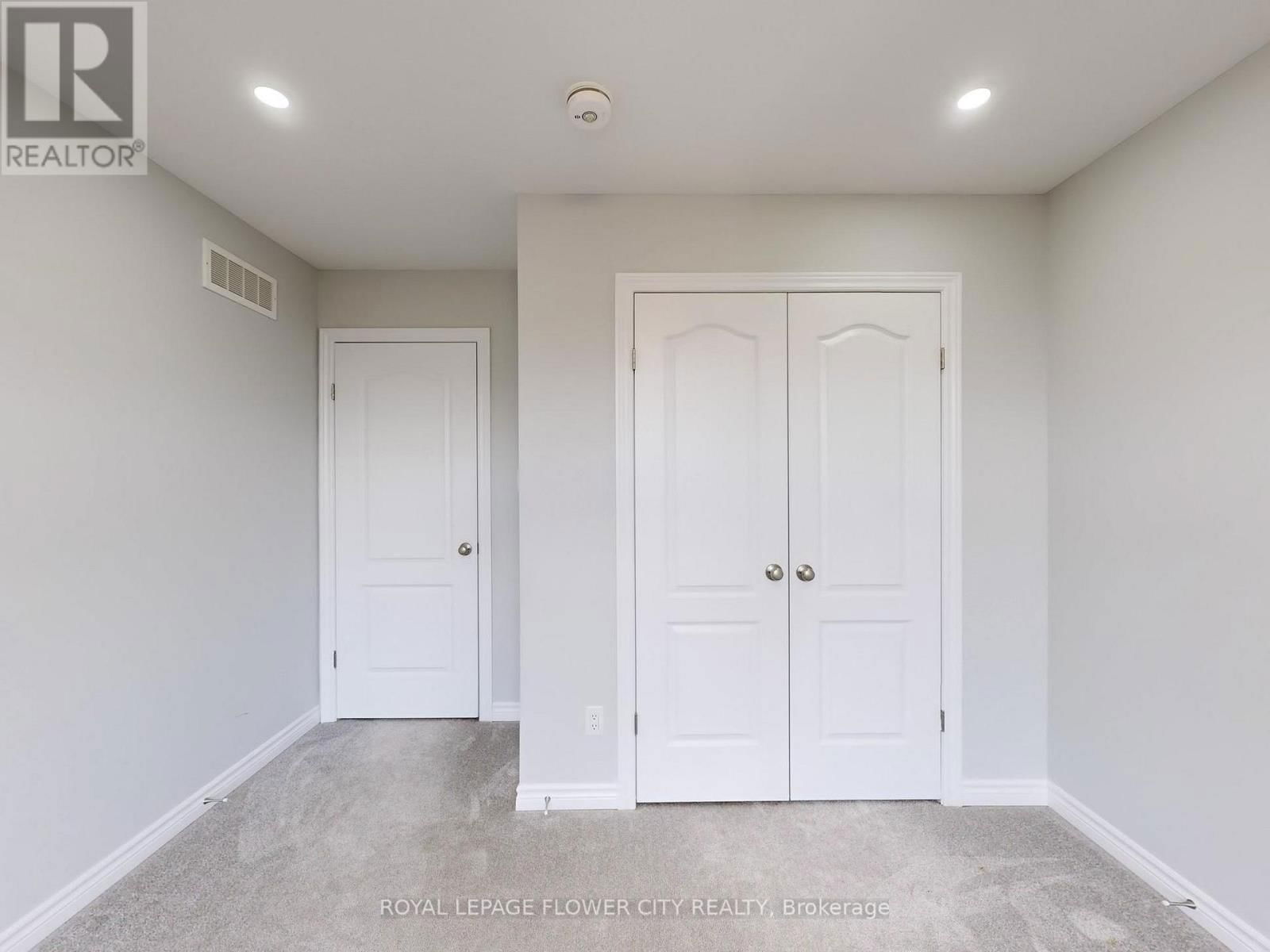 22 GLEASON CRESCENT Image 34
