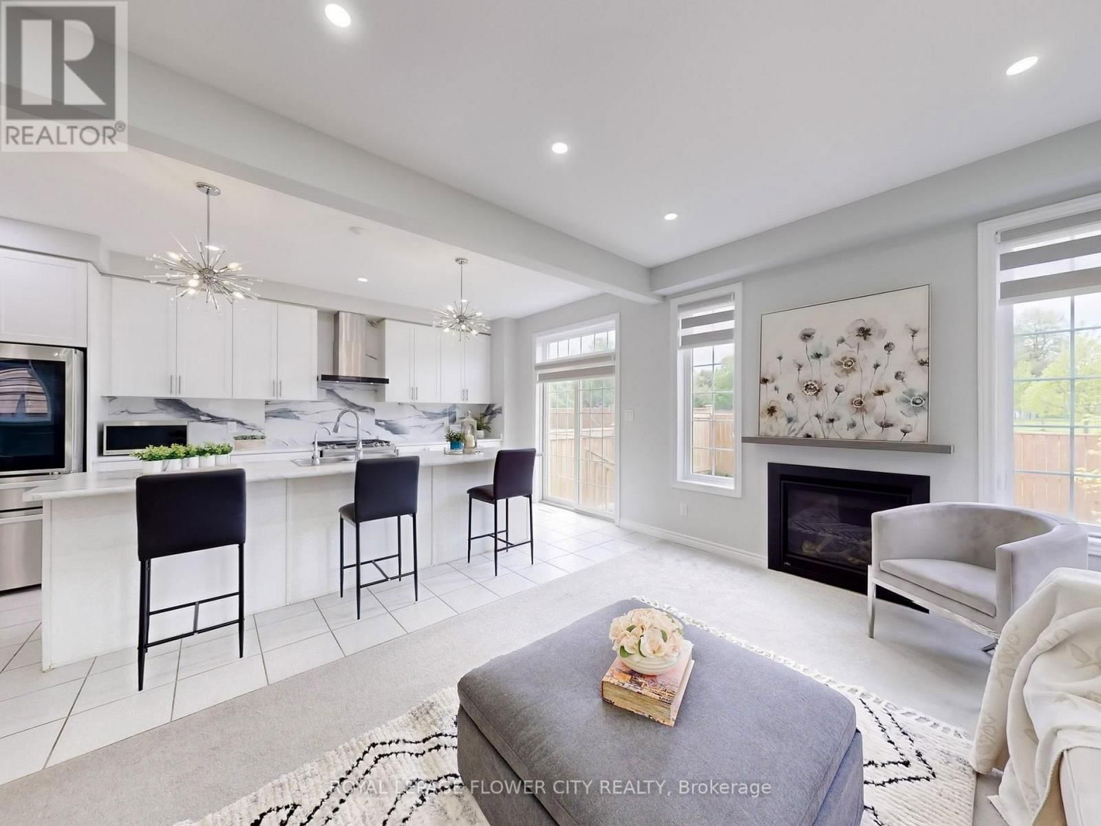 22 GLEASON CRESCENT Image 7