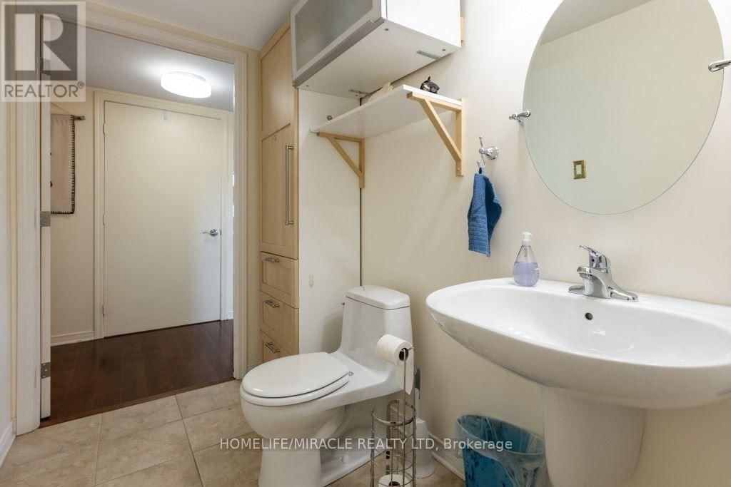512 - 121 QUEEN STREET Image 11