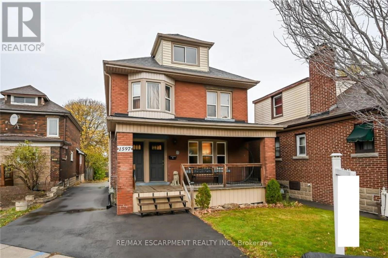 1597 KING STREET EAST Image 1