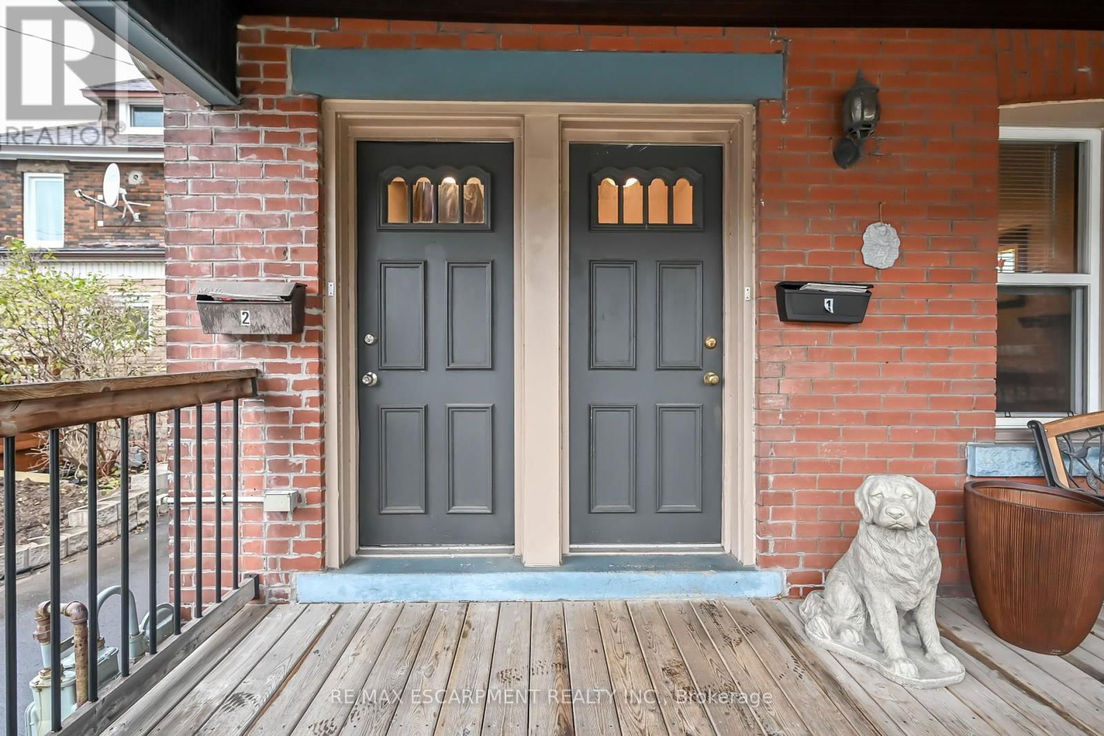 1597 KING STREET EAST Image 3