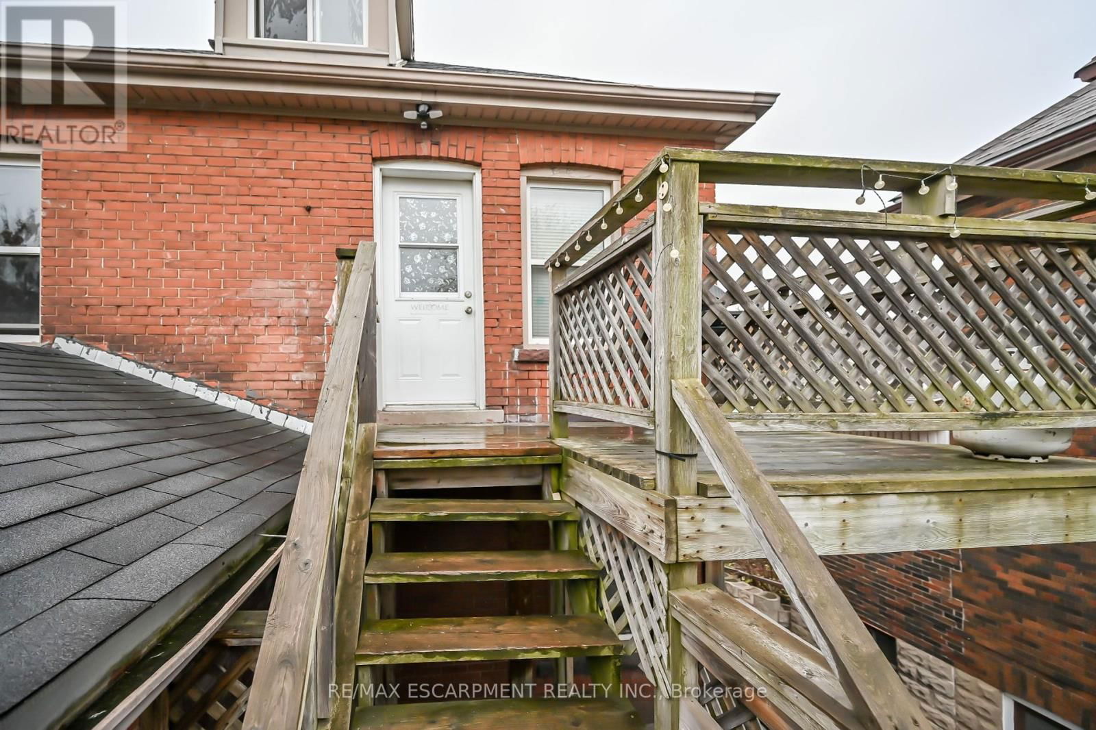 1597 KING STREET EAST Image 5