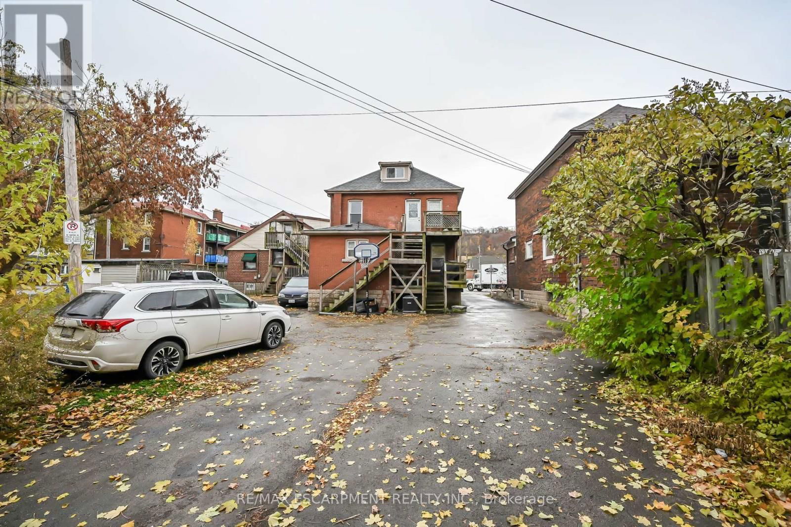 1597 KING STREET EAST Image 8