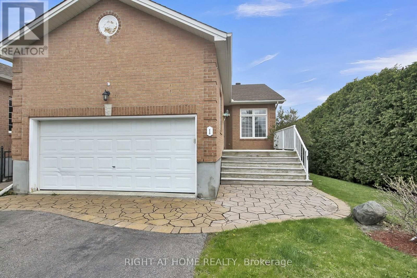 1 EILEEN CRESCENT Image 1
