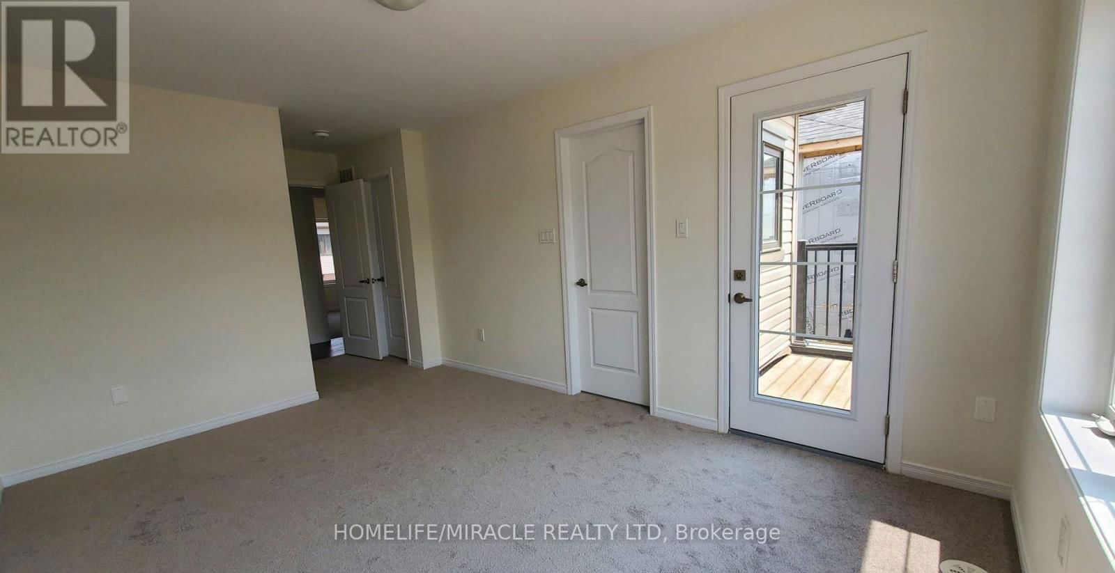 6 - 215 GILLESPIE DRIVE Image 7
