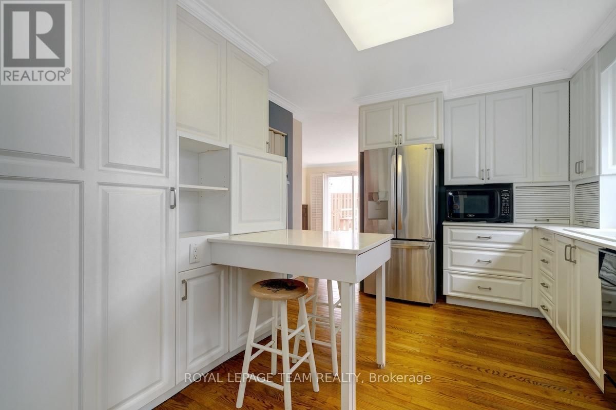 79 PARKLAND CRESCENT Image 17