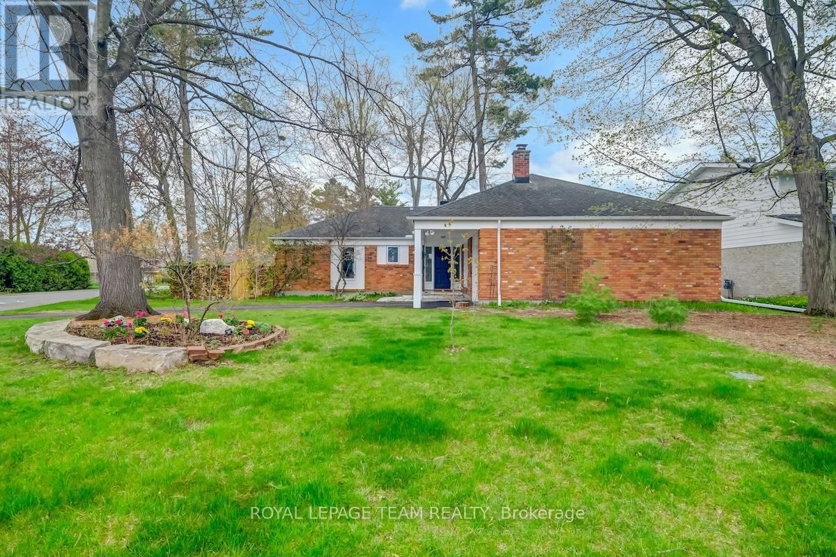 79 PARKLAND CRESCENT Image 2