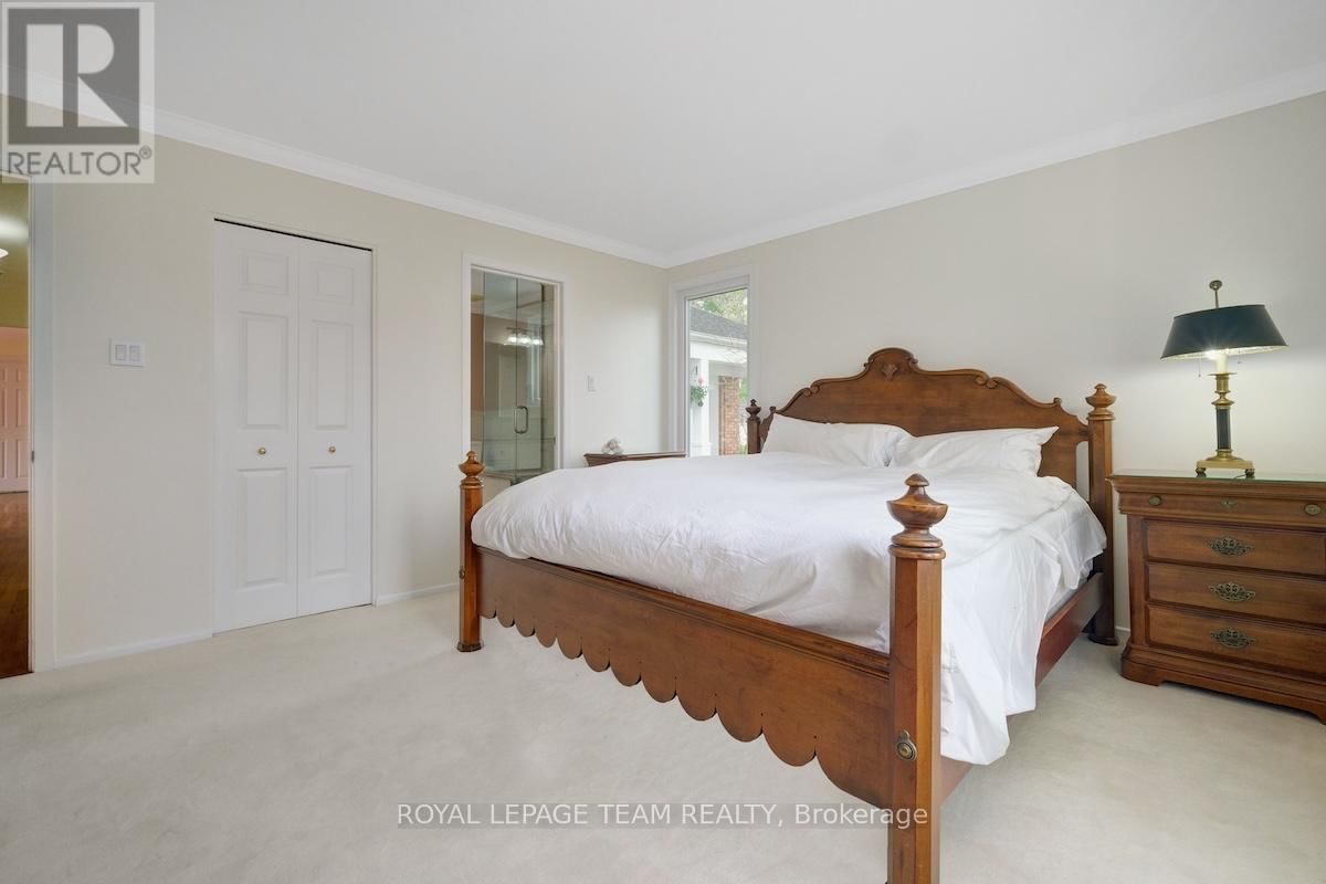 79 PARKLAND CRESCENT Image 26