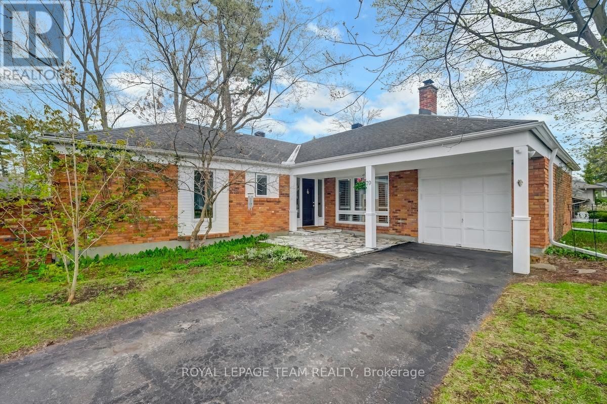 79 PARKLAND CRESCENT Image 3