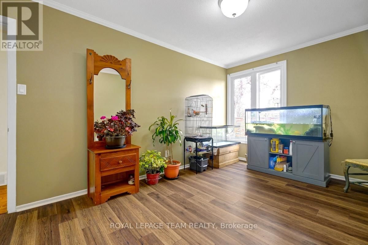 79 PARKLAND CRESCENT Image 31