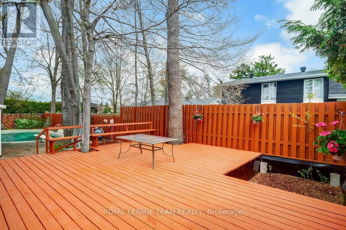 79 PARKLAND CRESCENT Image 37