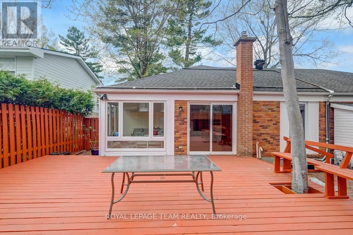 79 PARKLAND CRESCENT Image 38