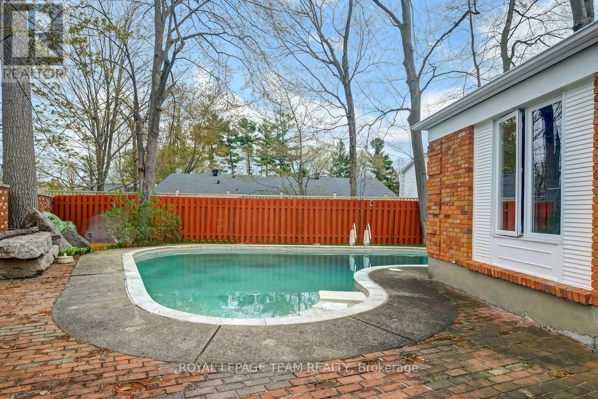 79 PARKLAND CRESCENT Image 41