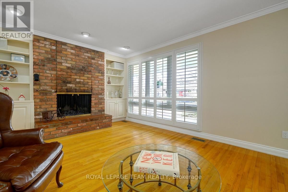 79 PARKLAND CRESCENT Image 9