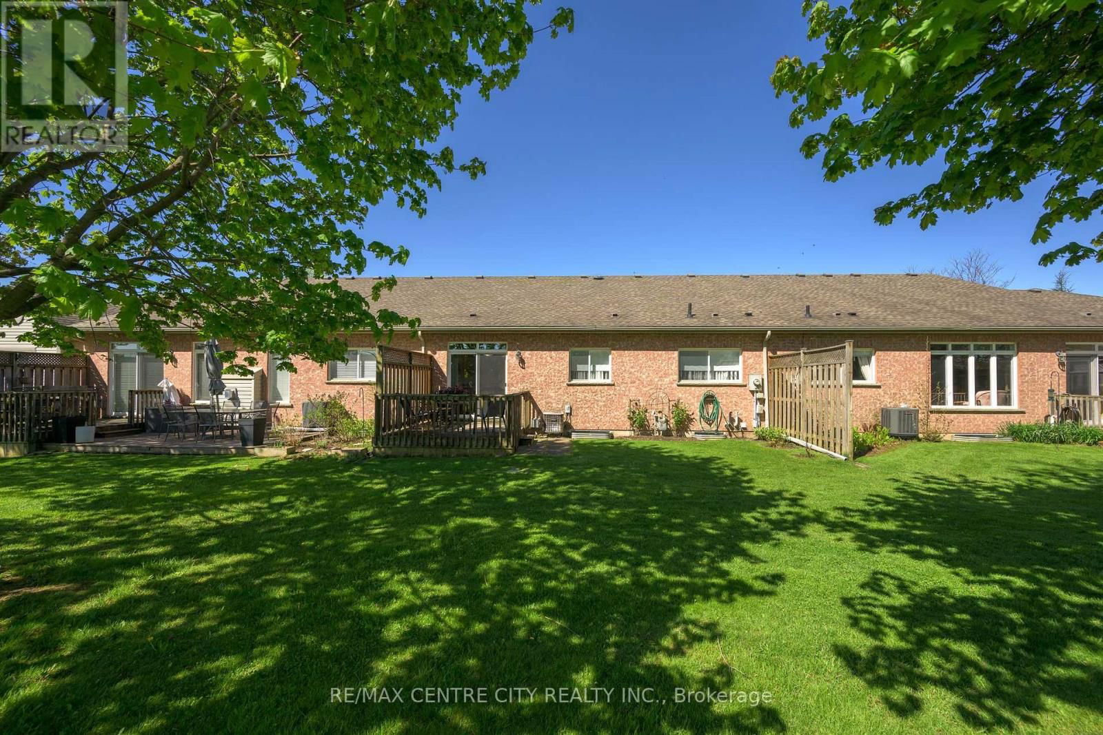 267 - 2025 MEADOWGATE BOULEVARD Image 26
