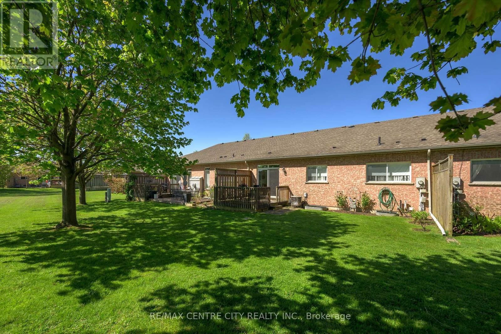 267 - 2025 MEADOWGATE BOULEVARD Image 28