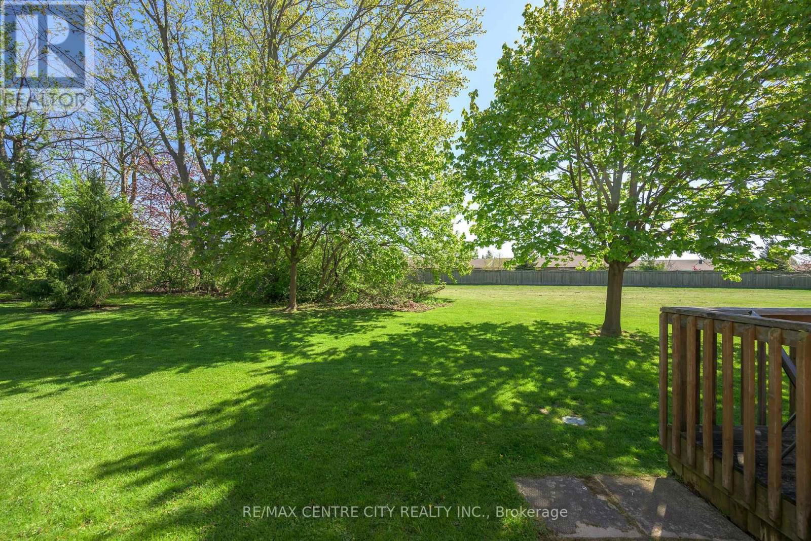 267 - 2025 MEADOWGATE BOULEVARD Image 31