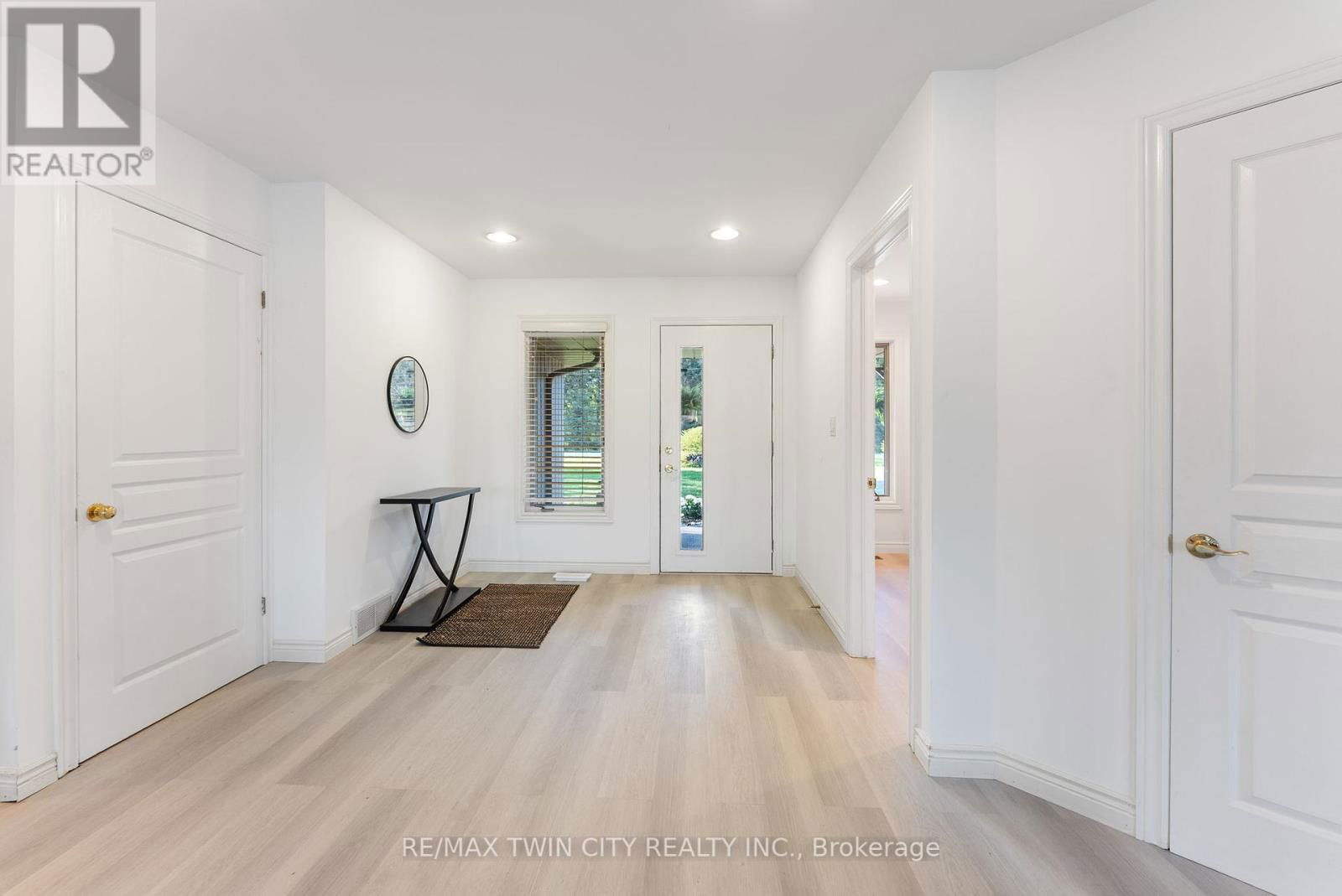 37 RIVER ROAD Image 11