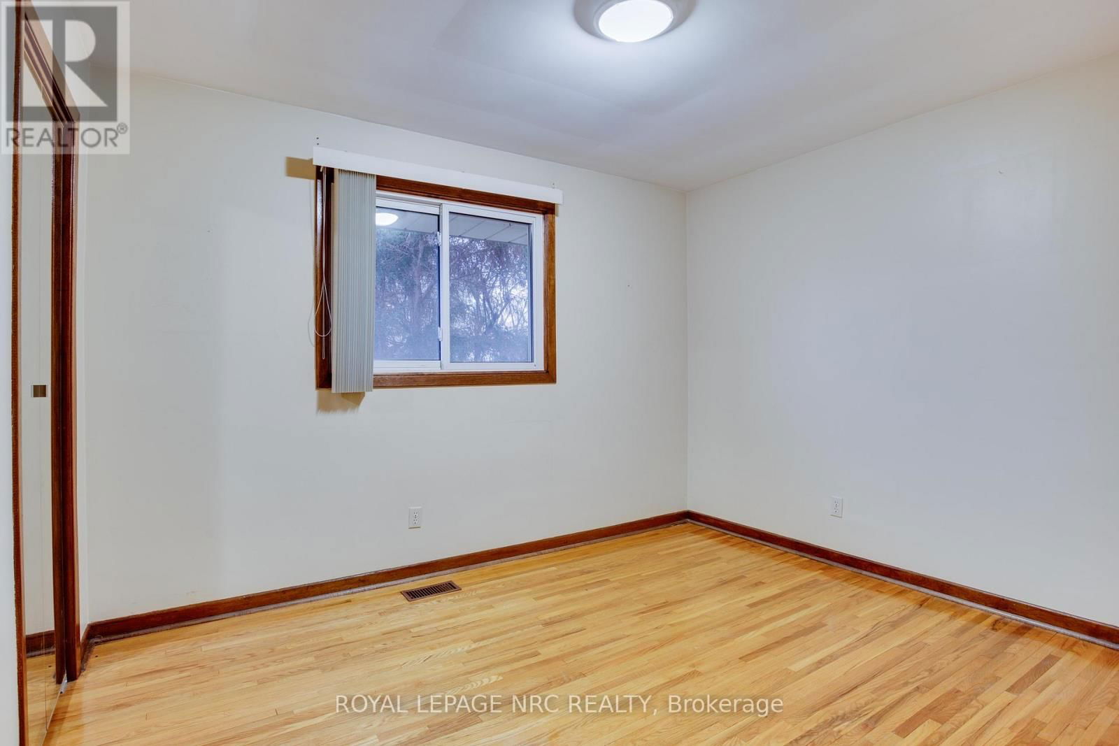 7061 DOLPHIN STREET Image 12