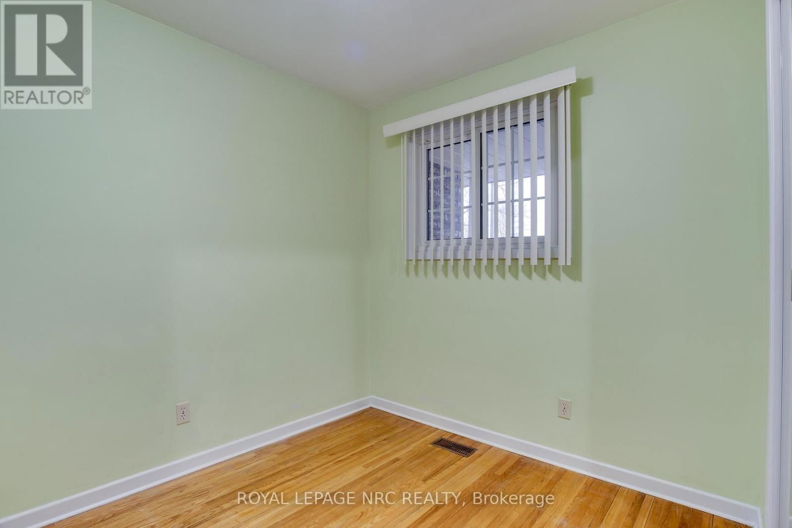 7061 DOLPHIN STREET Image 13