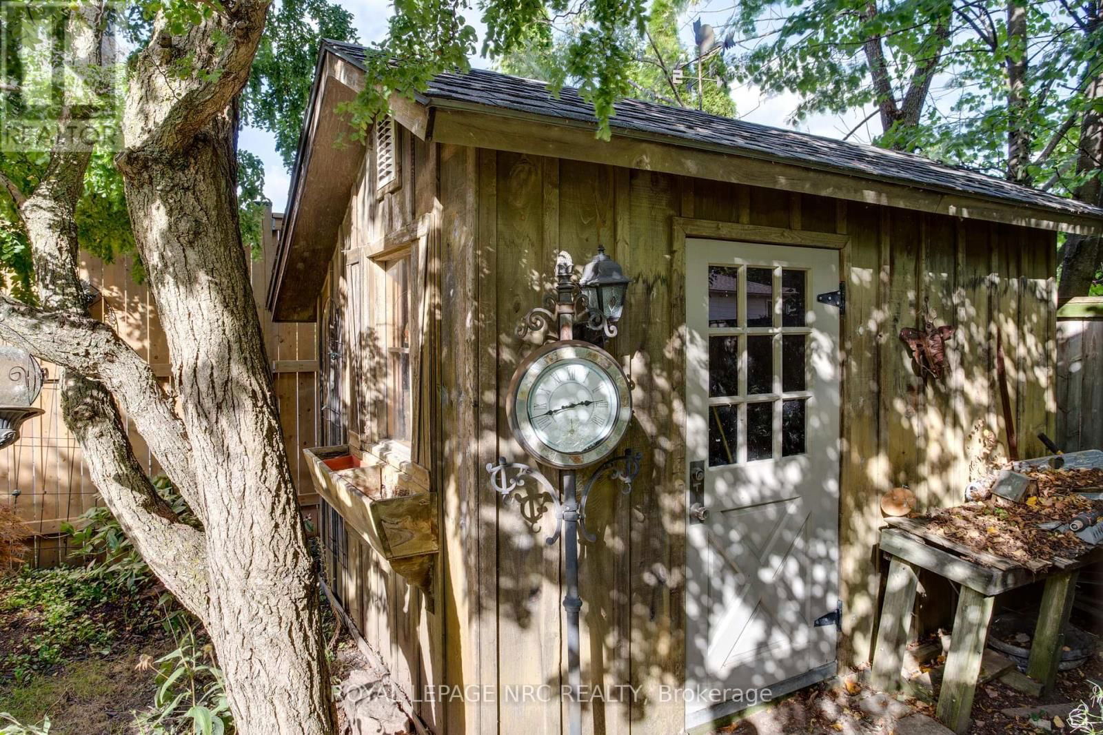 7061 DOLPHIN STREET Image 26