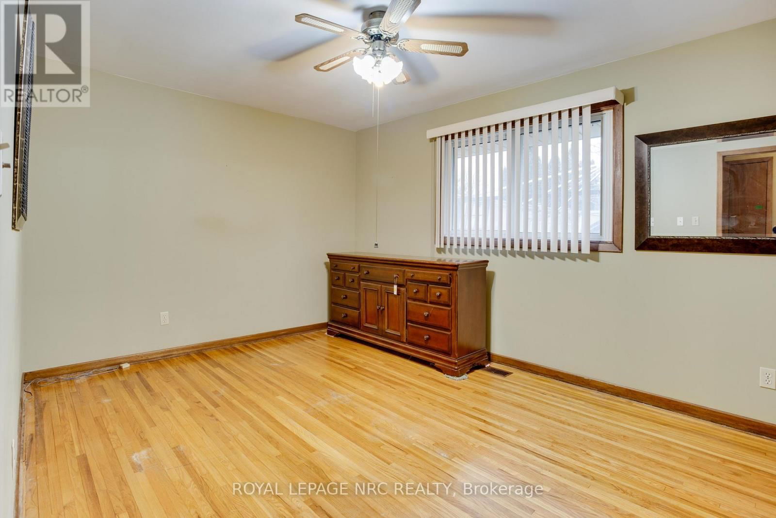 7061 DOLPHIN STREET Image 9