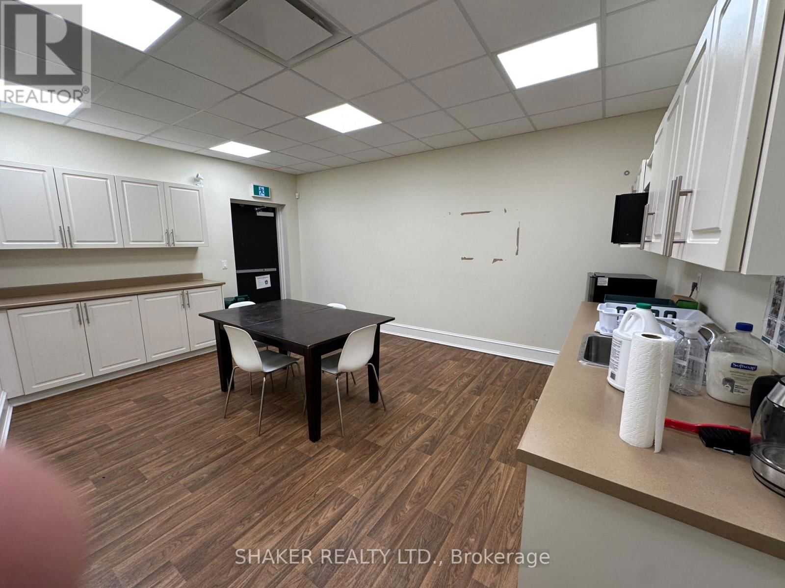 2 - 117 GLEBE AVENUE Image 5
