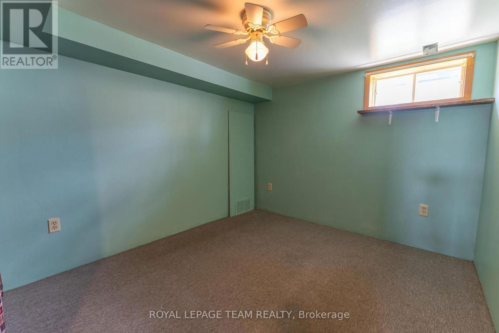 168 MUNROE AVENUE WEST Image 22
