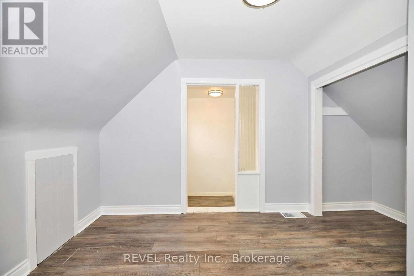 43 COSBY AVENUE Image 12