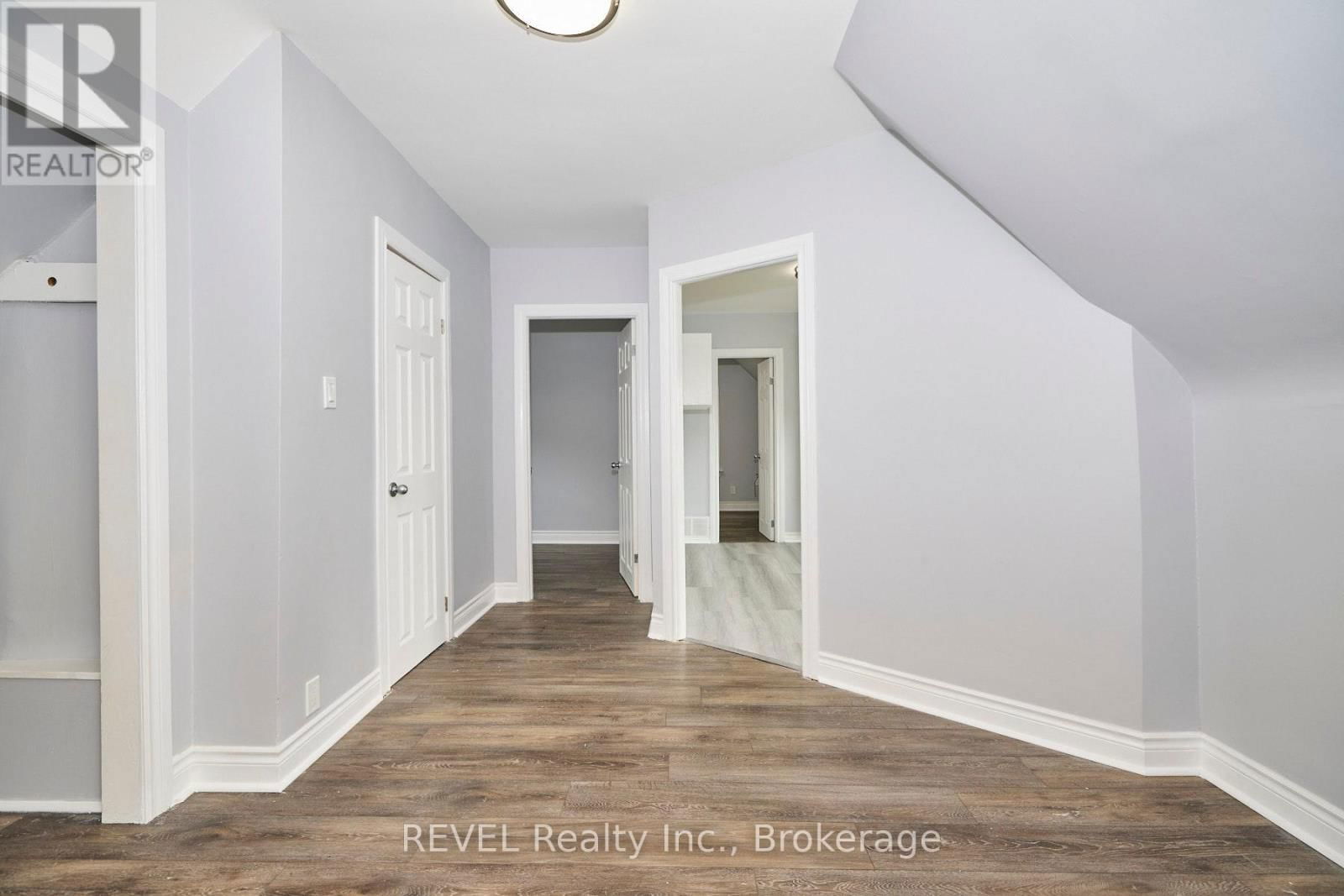 43 COSBY AVENUE Image 13