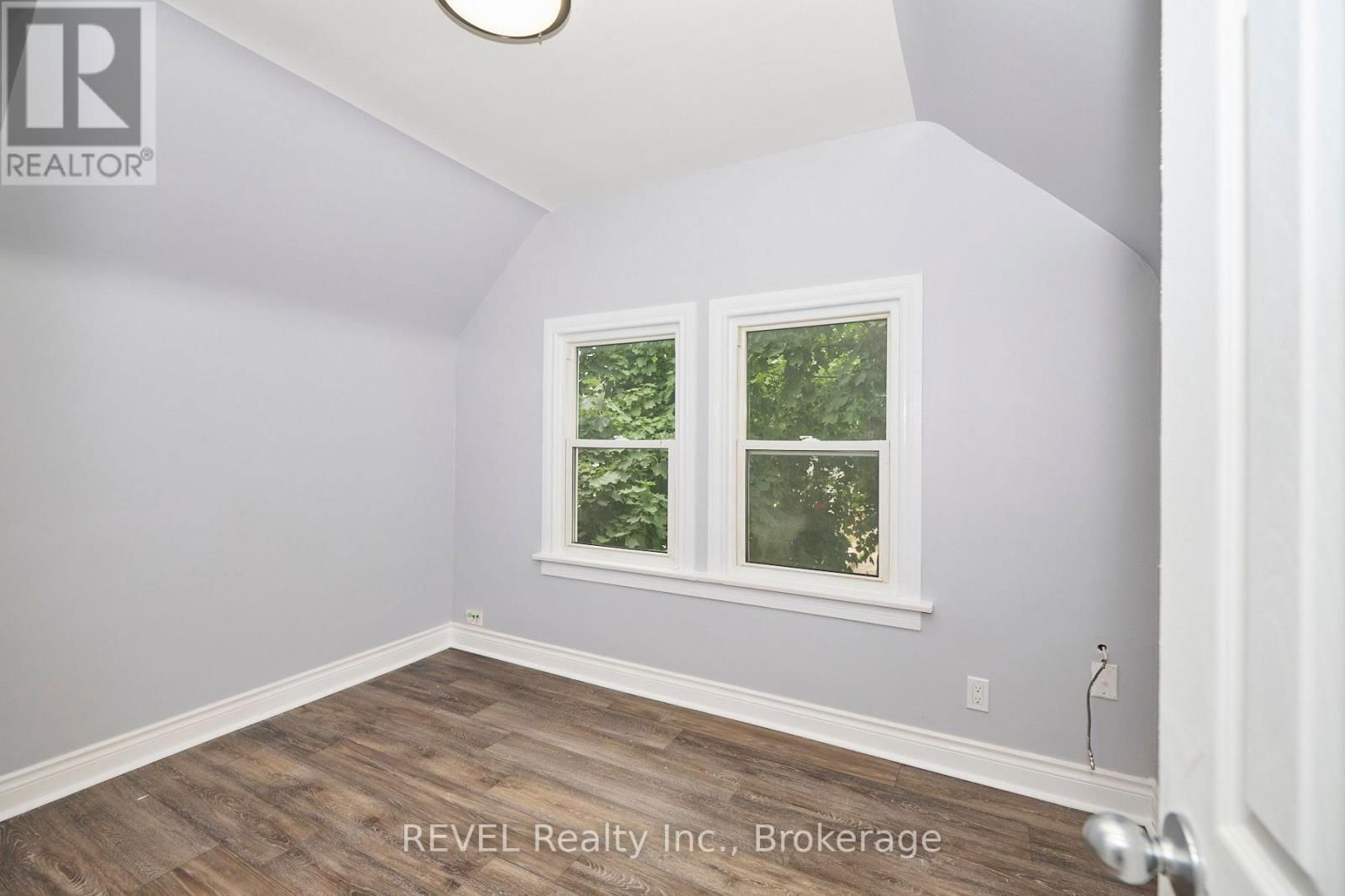 43 COSBY AVENUE Image 16