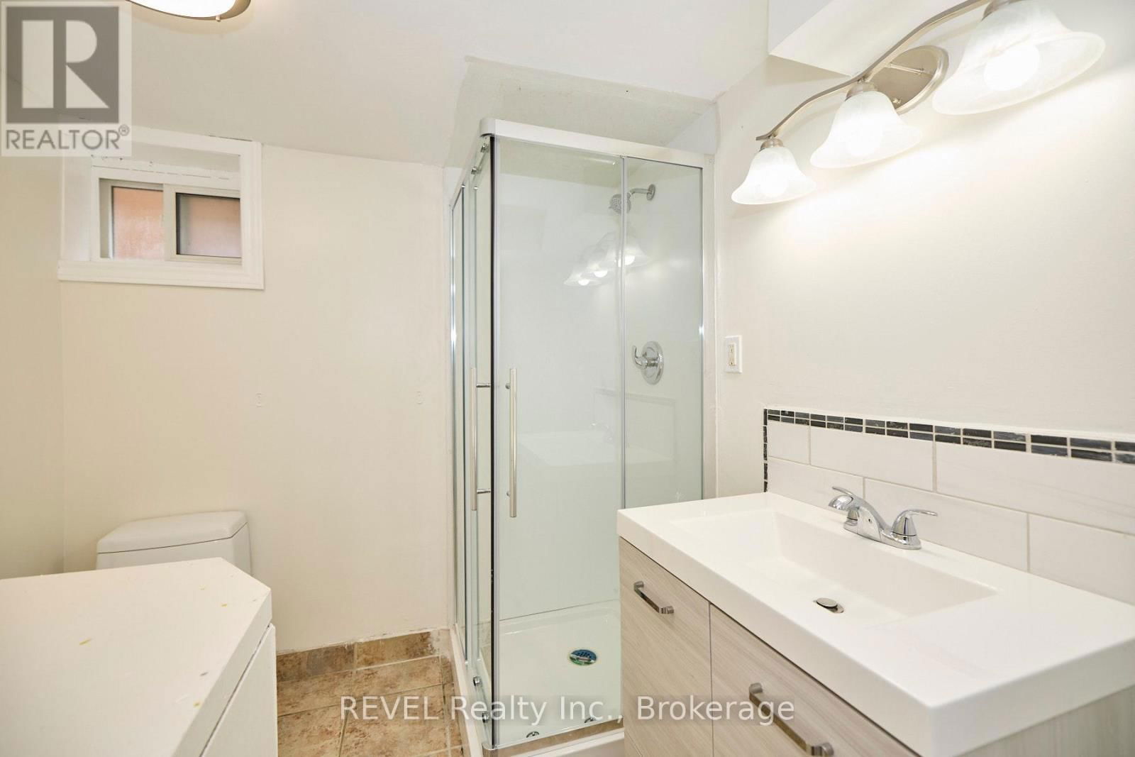 43 COSBY AVENUE Image 25